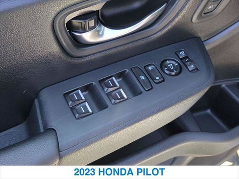 Certified 2023 Honda Pilot TrailSport image 13