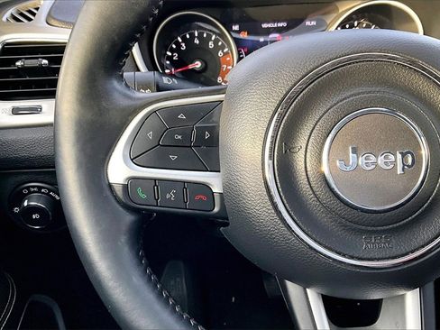 Used 2018 Jeep Compass Latitude w/ Popular Equipment Group image 16