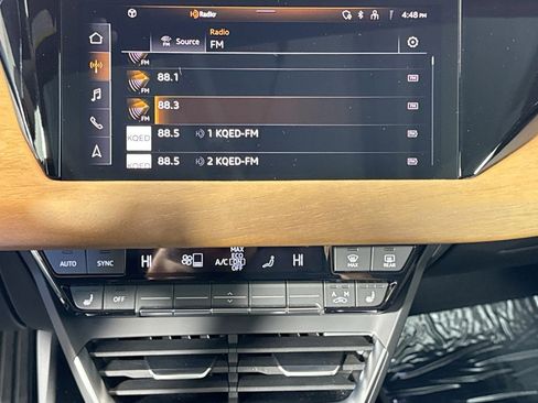 Used 2023 Audi e-tron GT Premium Plus image 15