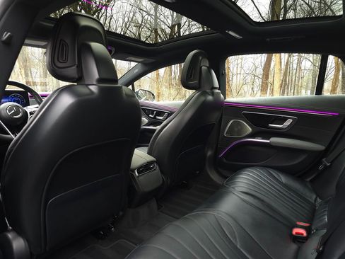 Used 2023 Mercedes-Benz EQS 450+ 4MATIC Sedan image 14