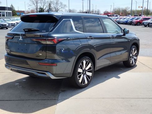 New 2026 Mitsubishi Outlander SE AWD/4WD image 16
