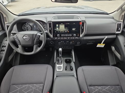 New 2026 Nissan Frontier SV w/ SV Convenience Package AWD/4WD image 12