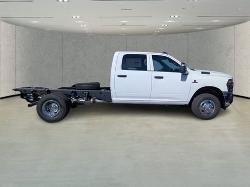 New 2026 RAM 3500 Tradesman w/ Chrome Appearance Group A image 3