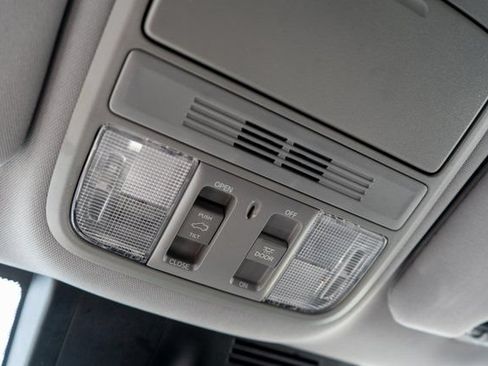 Used 2020 Honda CR-V EX image 32