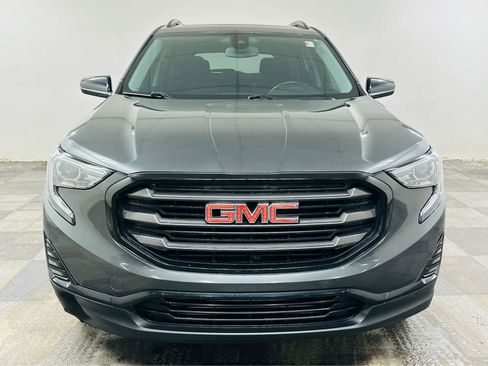 Used 2020 GMC Terrain SLE w/ Driver Convenience Package image 2