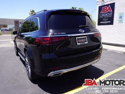 Used 2024 Mercedes-Benz GLS 580 4MATIC image 47