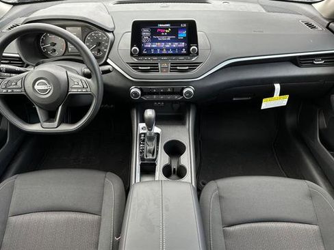 New 2025 Nissan Altima 2.5 S image 10