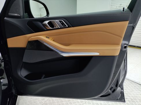 New 2026 BMW X5 xDrive50e w/ M Sport Package image 26