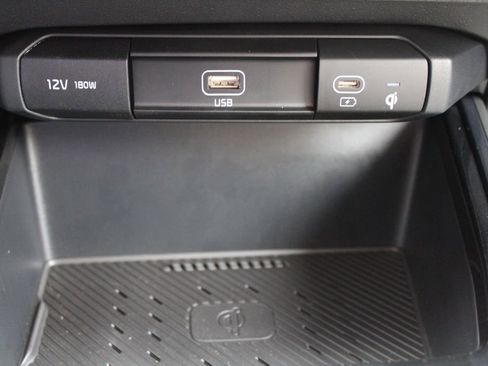New 2026 Kia Niro EX FWD image 39