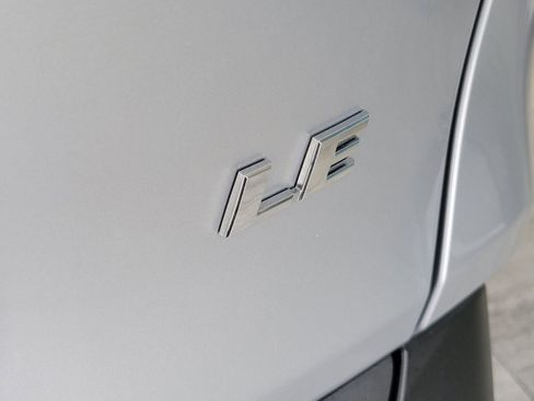 Used 2024 Toyota RAV4 LE image 6