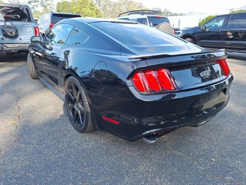 Used 2017 Ford Mustang GT image 4