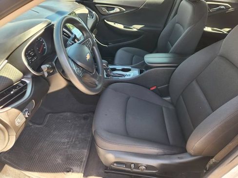 Used 2024 Chevrolet Malibu LT FWD image 13