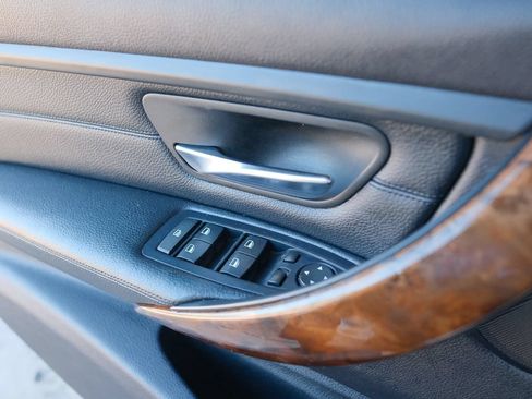Used 2014 BMW 328i Sedan w/ Premium Package RWD image 11