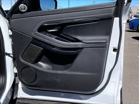 Used 2021 Land Rover Range Rover Evoque SE image 22