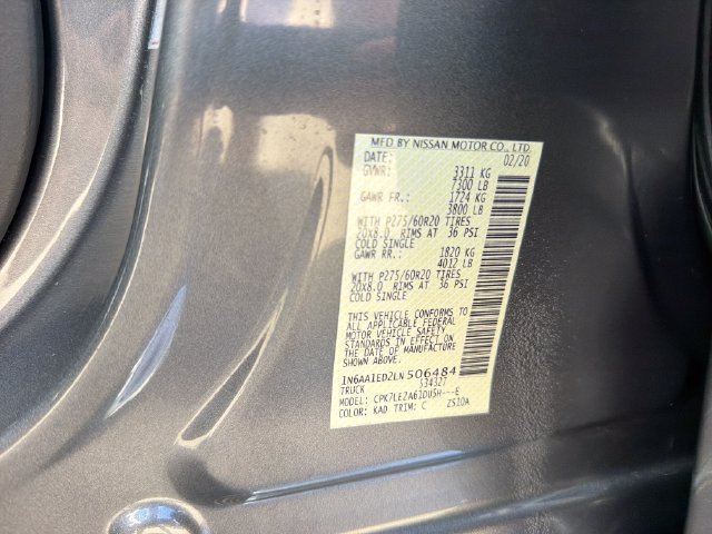Used 2020 Nissan Titan SL w/ Moonroof Package AWD/4WD image 34