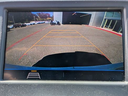 Used 2020 Chevrolet Equinox LS image 16