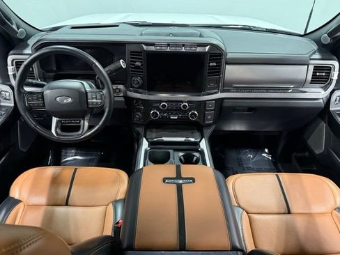 Used 2024 Ford F250 Platinum image 36