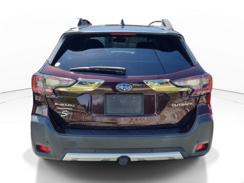 Used 2024 Subaru Outback Limited AWD/4WD image 8