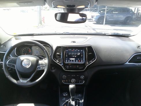 Used 2021 Jeep Cherokee Limited AWD/4WD image 19