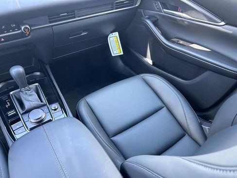 New 2025 MAZDA CX-30 AWD 2.5 S w/ Select Sport Pkg image 17