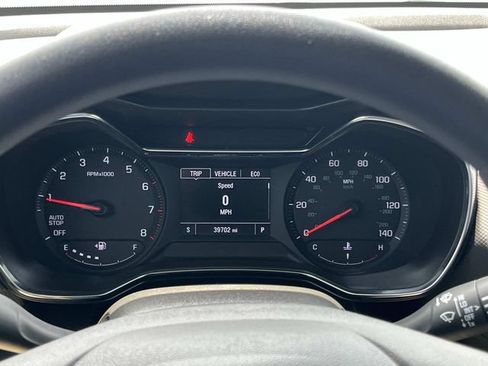 Used 2023 Chevrolet TrailBlazer LT FWD image 36
