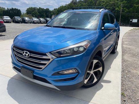 Used 2017 Hyundai Tucson Limited AWD/4WD image 3