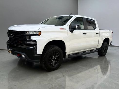 Used 2020 Chevrolet Silverado 1500 LT Trail Boss AWD/4WD image 2