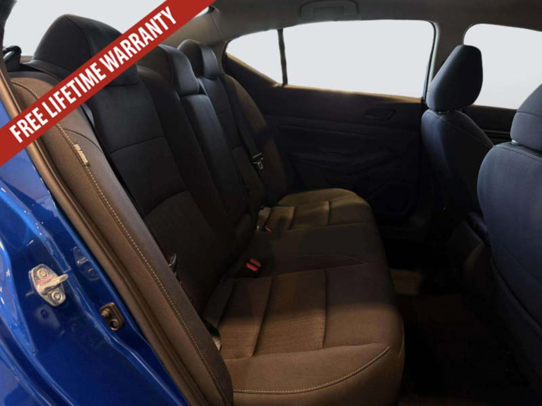 Used 2025 Nissan Altima 2.5 SV FWD image 30