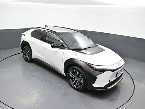 Certified 2023 Toyota bZ4X Limited image 36