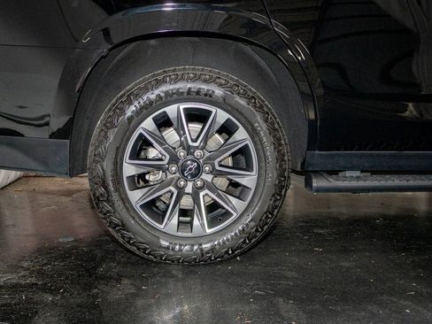 Certified 2023 Chevrolet Tahoe Z71 w/ Luxury Package image 7