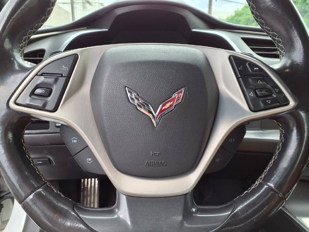 Certified 2016 Chevrolet Corvette Stingray Convertible w/ Carbon Flash Badge Package RWD image 10