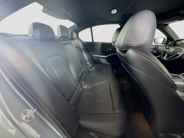 Used 2024 BMW 330i Sedan w/ Convenience Package RWD image 26