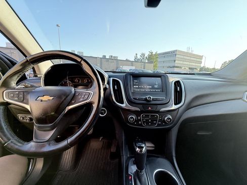 Used 2018 Chevrolet Equinox LT AWD/4WD image 17