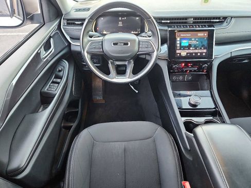 Used 2021 Jeep Grand Cherokee L Laredo w/ Luxury Tech Group I image 11