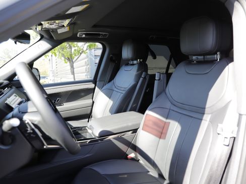 New 2026 Land Rover Range Rover Sport Dynamic SE AWD/4WD image 17