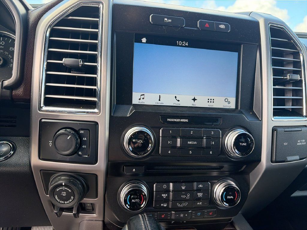 Used 2016 Ford F150 Platinum w/ Equipment Group 701A Luxury AWD/4WD image 17