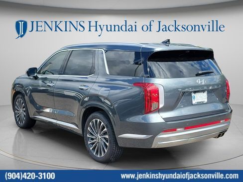 Used 2023 Hyundai Palisade Calligraphy FWD image 8