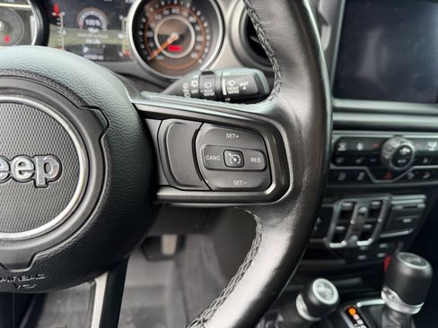 Used 2021 Jeep Wrangler Unlimited Willys image 20