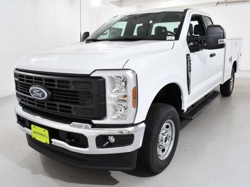 New 2025 Ford F350 XL w/ XL Chrome Package image 2