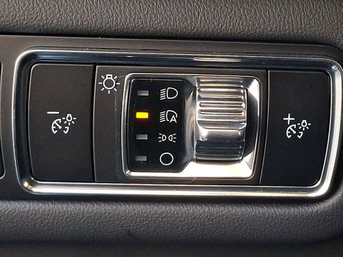 Used 2024 Lincoln Nautilus Reserve w/ Equipment Group 203A image 26