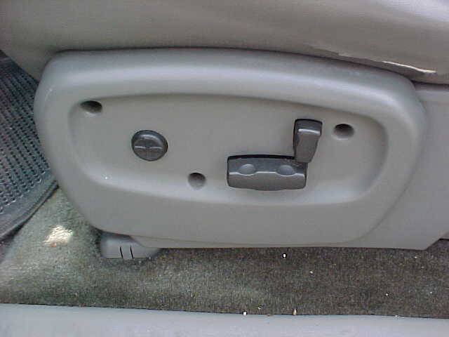 Used 2002 GMC Envoy SLT AWD/4WD image 21