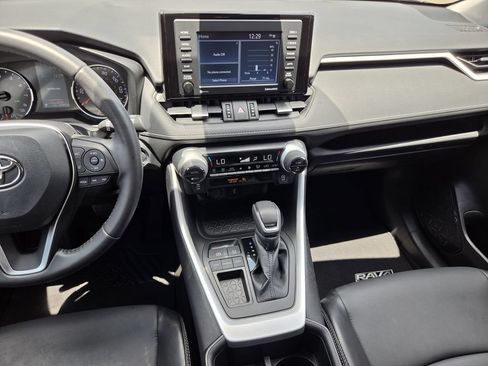 Used 2022 Toyota RAV4 XLE Premium FWD image 16