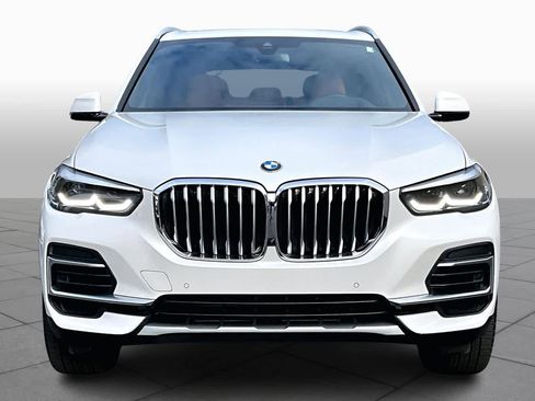 Used 2022 BMW X5 xDrive40i w/ Premium Package image 3