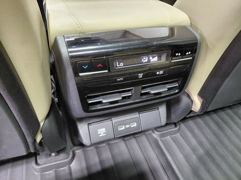 Used 2022 Acura MDX SH-AWD w/ Technology Package image 41