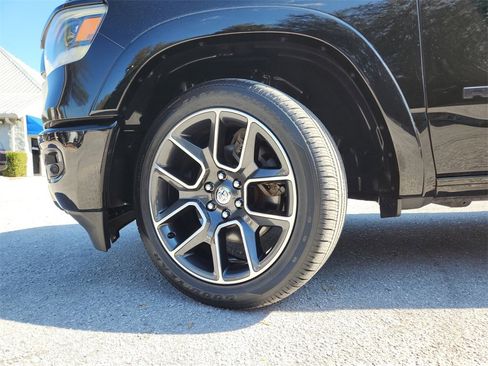 Certified 2019 RAM 1500 Laramie image 32