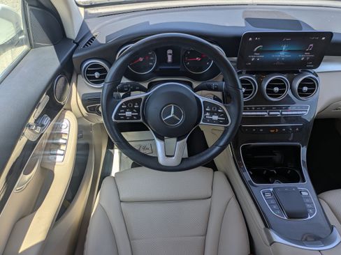 Used 2022 Mercedes-Benz GLC 300 4MATIC image 15