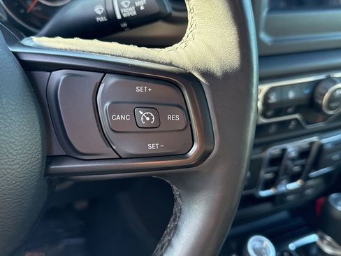 Used 2022 Jeep Wrangler Unlimited Sport image 16