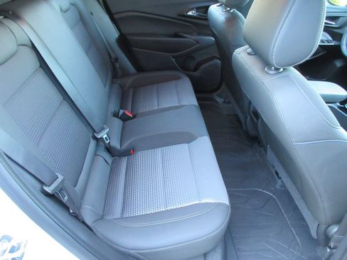 Certified 2024 Chevrolet Trax LT w/ Driver Confidence Package FWD image 18