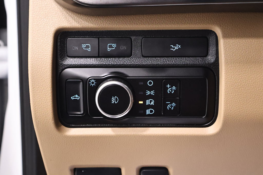 Certified 2023 Ford F350 Lariat w/ Lariat Ultimate Package AWD/4WD image 27