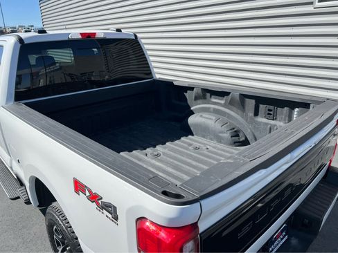 Used 2025 Ford F350 Platinum image 27